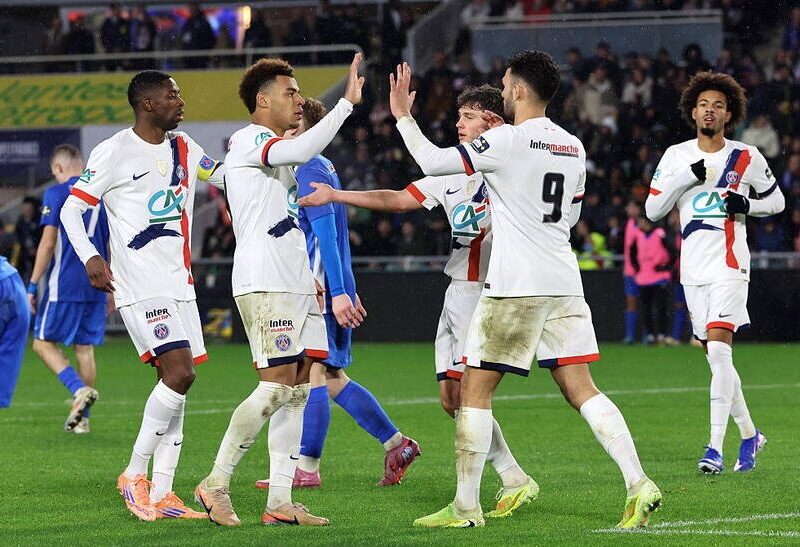 ПСЖ із Забарним легко впорався з аутсайдером у Кубку Франції