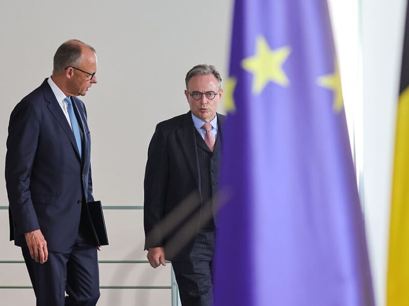 “Репараційний кредит”: Мерц поїхав особисто переконувати Бельгію