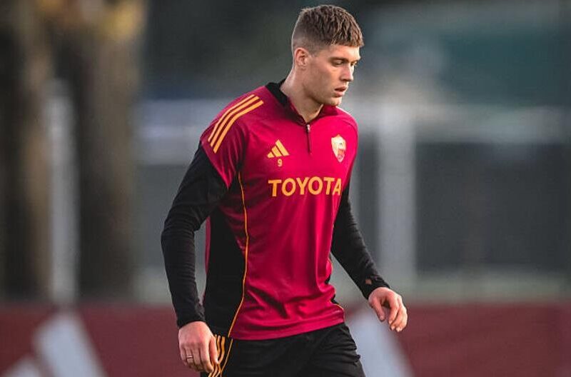 Рома ризикує залишитися без Довбика на матч із Ювентусом