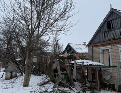 Росіяни скинули авіабомби на Слов’янськ: є жертва та поранені