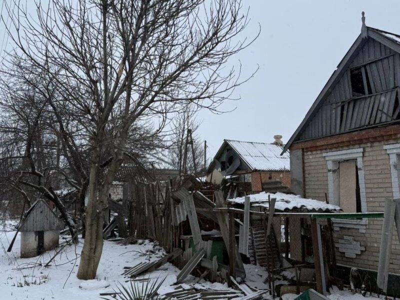 Росіяни скинули авіабомби на Слов’янськ: є жертва та поранені