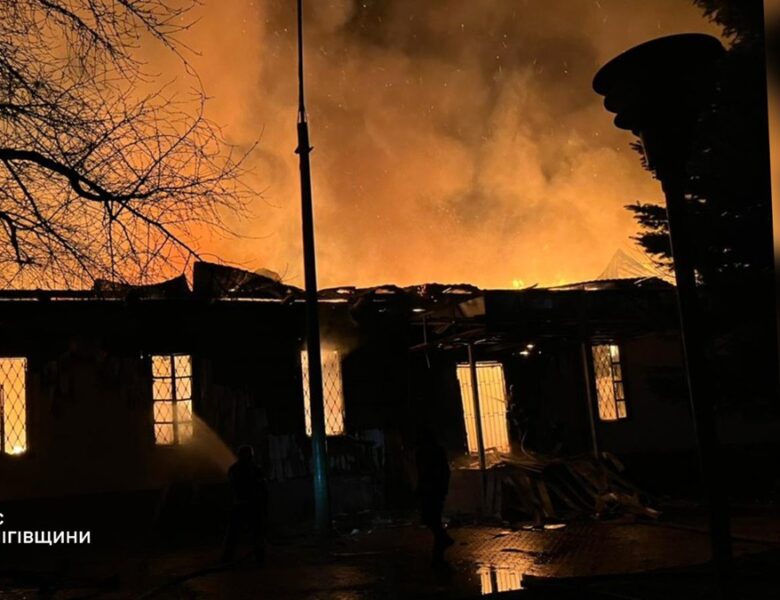 Росіяни вдарили по Чернігівщині, є влучання по критичній інфраструктурі
