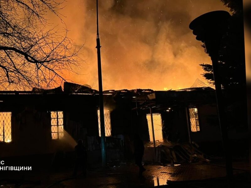 Росіяни вдарили по Чернігівщині, є влучання по критичній інфраструктурі