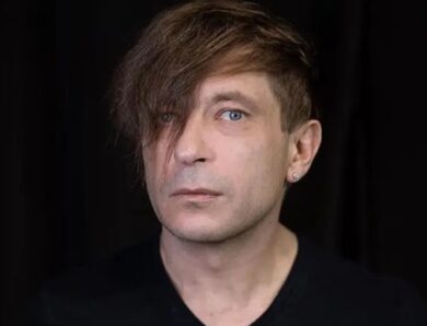 Російський співак перерахував гроші українцям