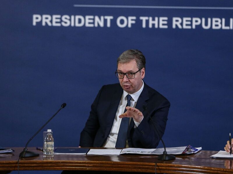 Сербія анонсувала відновлення обов’язкової військової служби