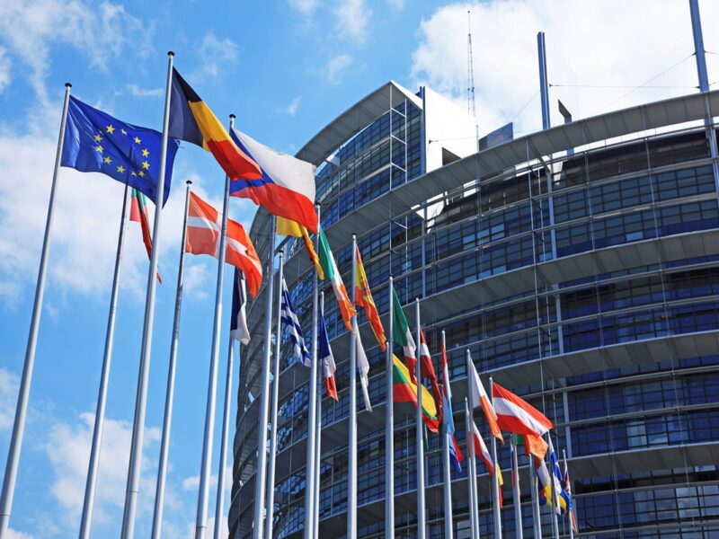 Сім країн ЄС офіційно підтримали репараційний кредит Україні