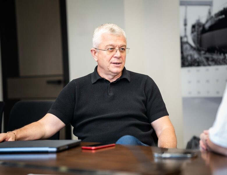 Smart Holding відзвітував про зниження обсягу сплачених до бюджету податків