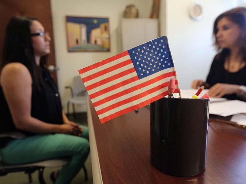 США призупинили програму отримання грін-карт