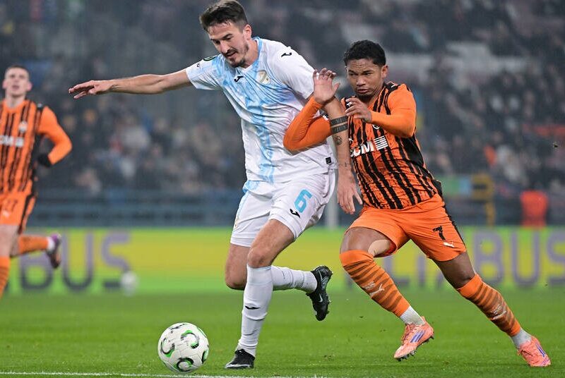 Стало відомо, хто був найкращим у складах Динамо та Шахтаря в ЛК