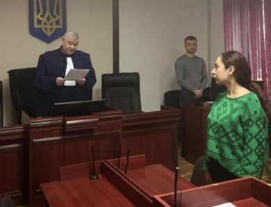 Суд виніс вироки підліткам, які зґвалтували та пограбували жінку в Мукачеві