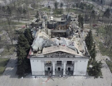 “Танці на кістках”: МЗС різко відреагувало на захід у Маріуполі