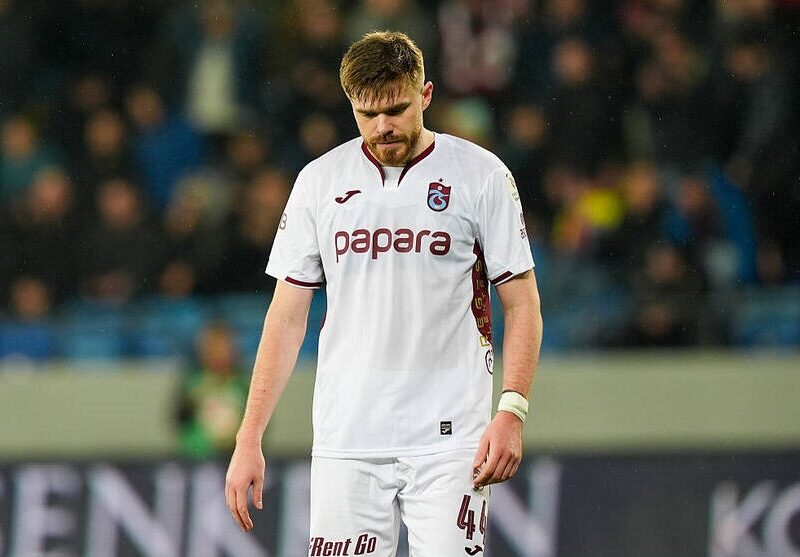 Турецький клуб не погодився на трансфер українця в Бенфіку