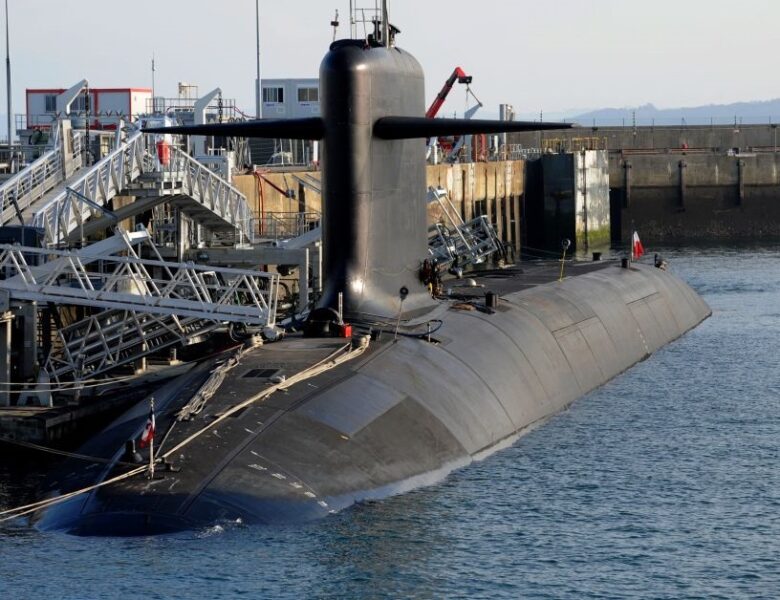 У Франції відкрили вогонь по дронах над базою атомних субмарин – ЗМІ