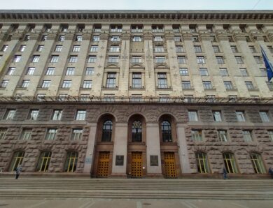 У Києві демонтували понад 20 тисяч незаконних рекламних конструкцій