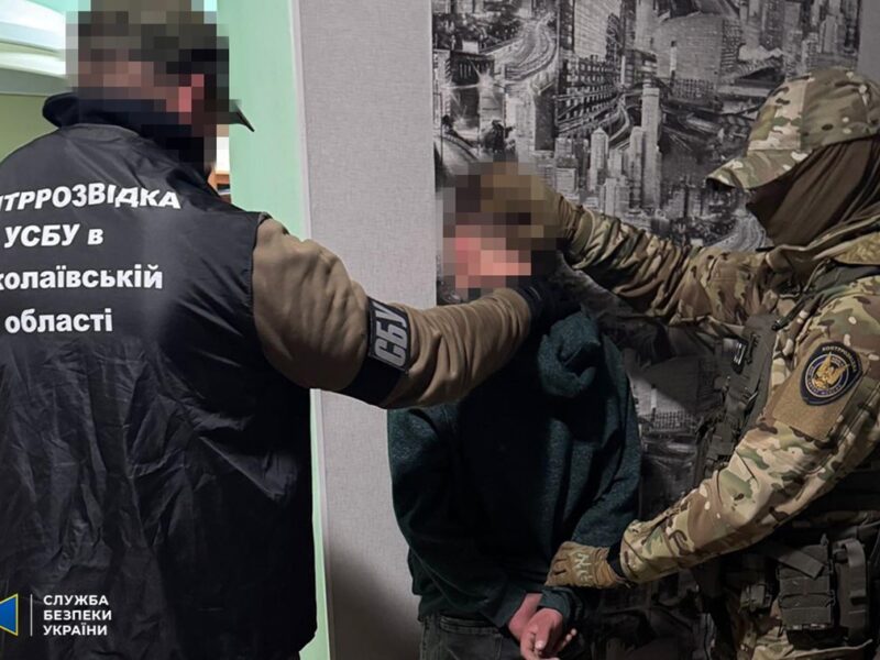 У Миколаєві 20-річний киянин намагався підірвати авто з військовими