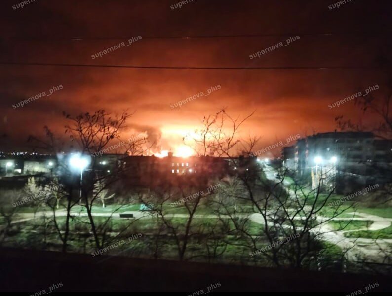 У російському Будьонновську палає хімзавод Ставролен