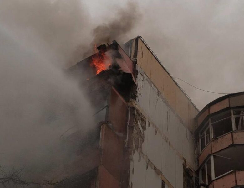 Удари по Києву: десятки поранених і загиблий