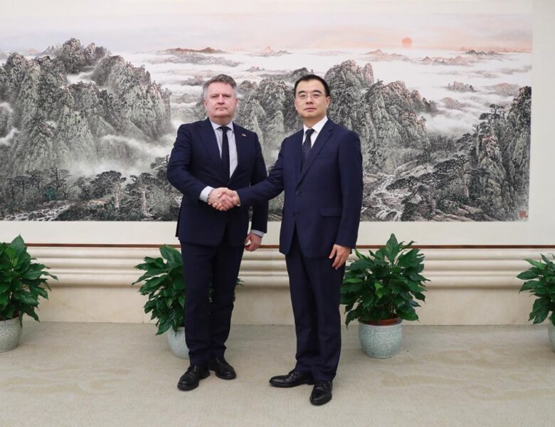 Україна і Китай провели політичні консультації