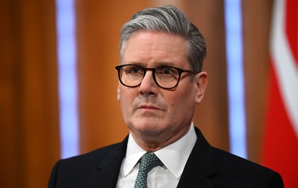 Україна отримає гроші від продажу Челсі – Стармер