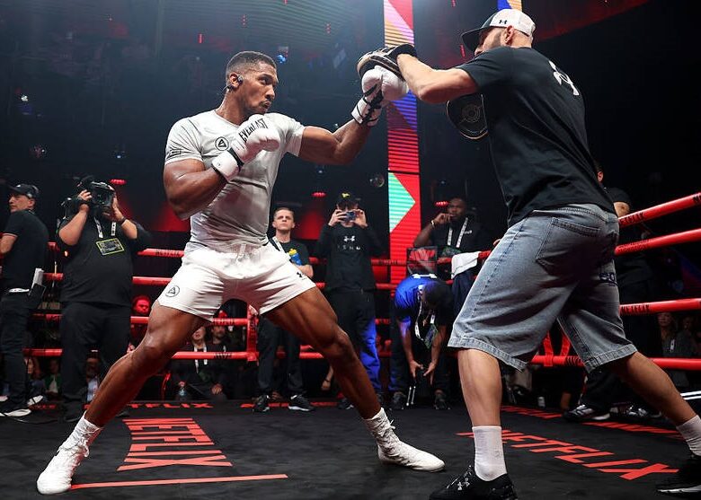 Українець, що тренував Джошуа до бою з Полом, говорить за бокс як за вагоме