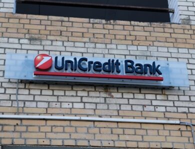 UniCredit розпочав підготовку до виходу з Росії