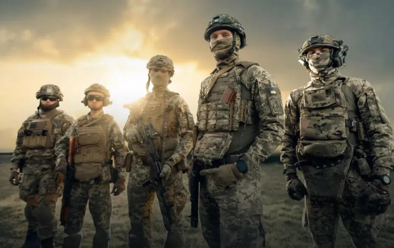 Уряд затвердив нові контракти для війська