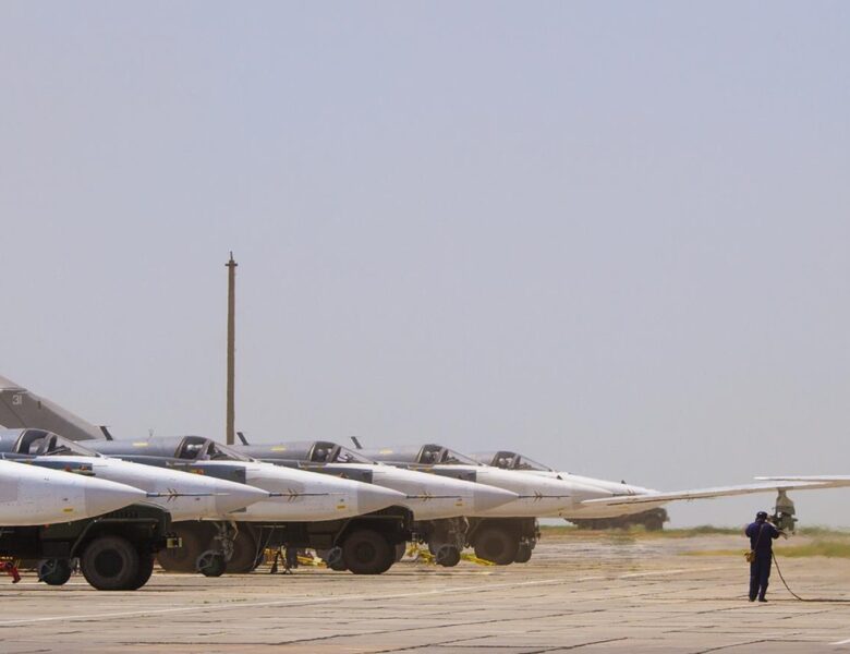 В РФ померли два льотчики, яких катапультувало з літака – соцмережі