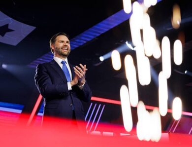 Венс різко висловився про допомогу Україні від США