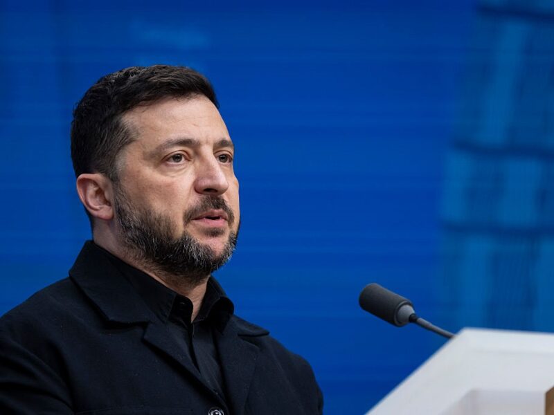 Вибори під час війни: Зеленський готовий змінити законодавство