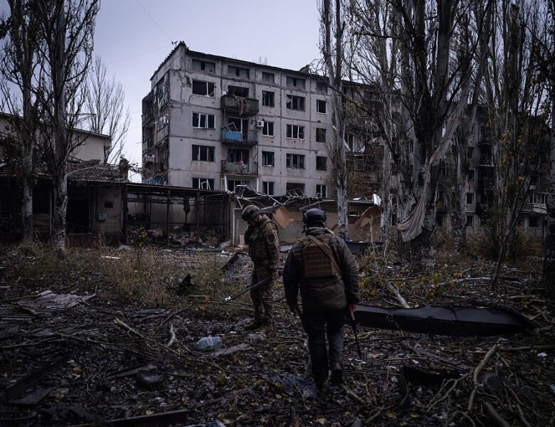 Відомо, скільки цивільних залишається у Костянтинівці