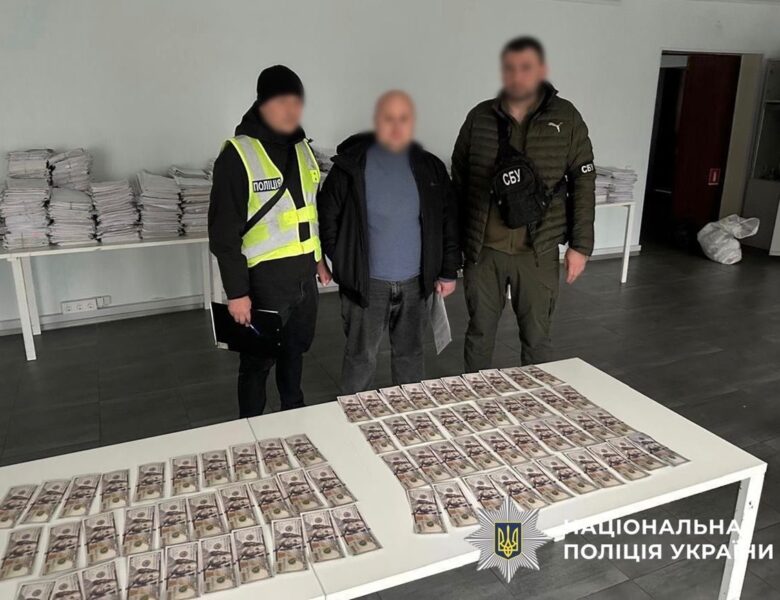 Викрито корупційні схеми ухилянтів у двох регіонах