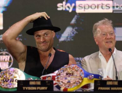 Воррен зобразив уявлення про бій між Ф&rsquo;юрі та Джошуа у вигляді банкнот