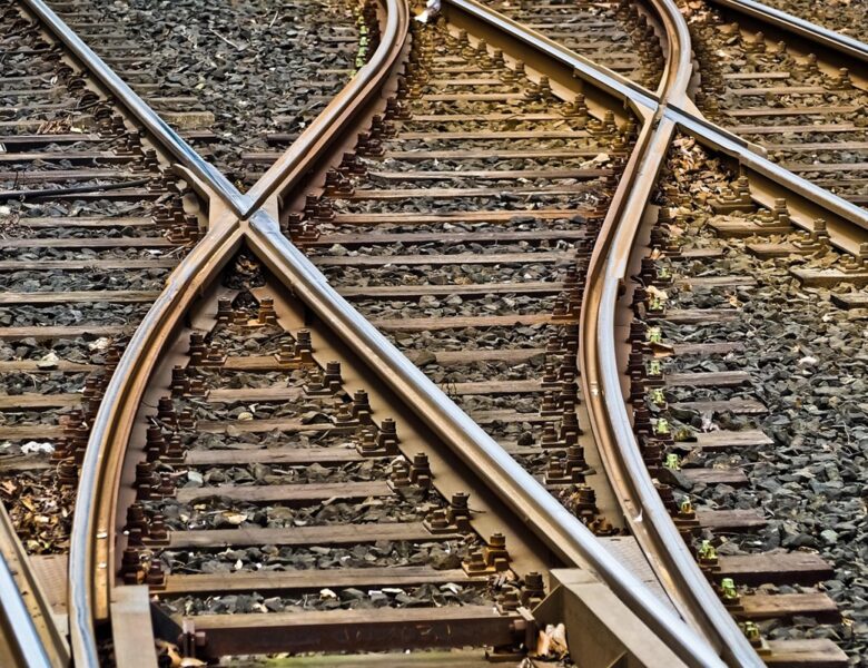 Вперше за десятиліття Азербайджан відправив бензин до Вірменії залізницею