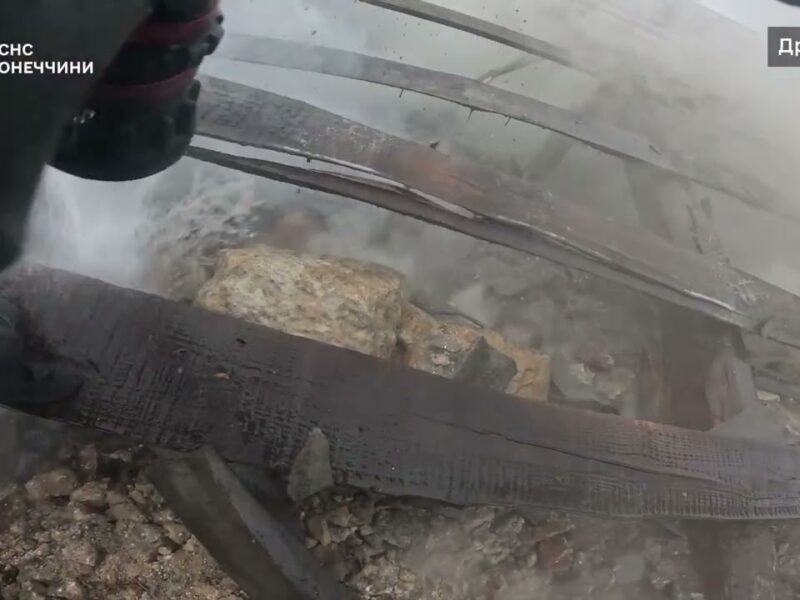 росія обстрілює Донеччину: рятувальники ліквідували наслідки атак