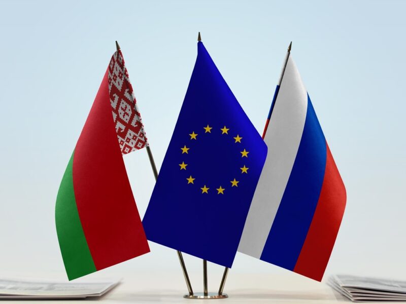 Євросоюз розширив санкції проти Росії та Білорусі