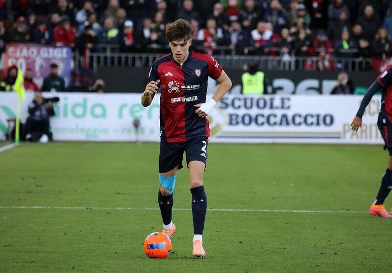 Ювентус вступив у боротьбу за двох талантів Кальярі