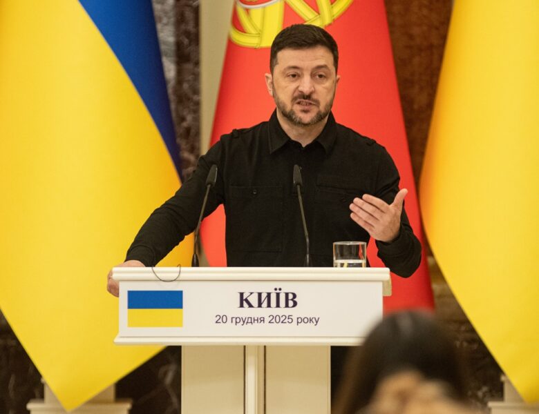 Зеленський прокоментував ідею Макрона відновити діалог з Путіним