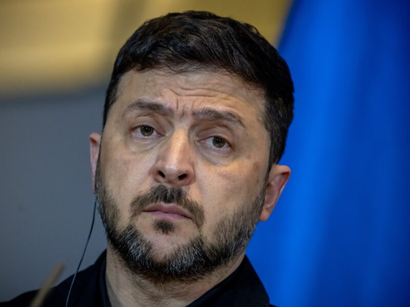 Зеленський відповів, чи плануються референдум і вибори