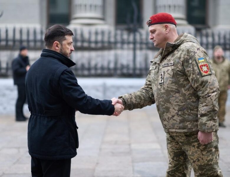 Зеленський відзначив нагородами воїнів ракетних військ та артилерії