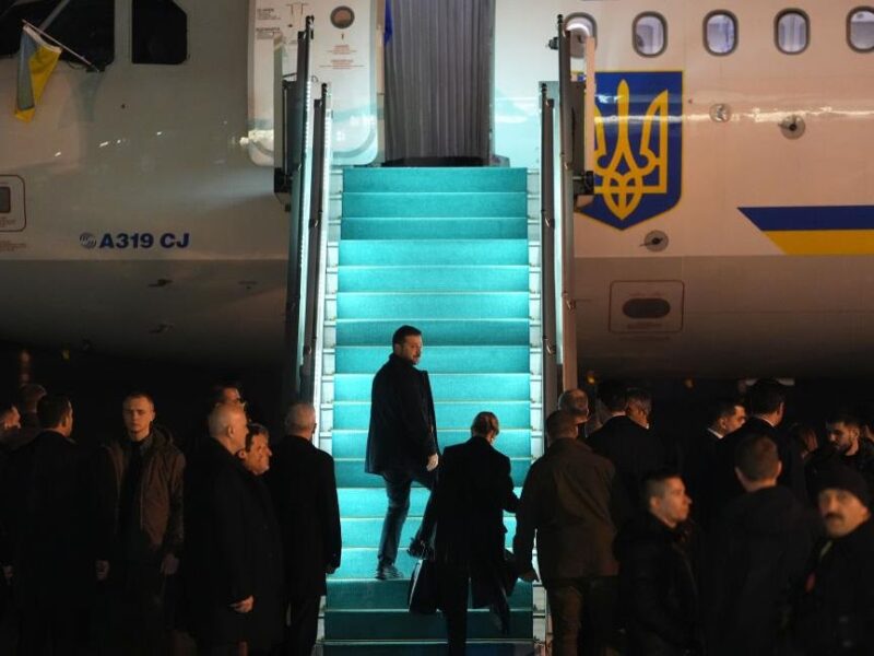 Зеленський вилетів у США і планує зупинку в Канаді