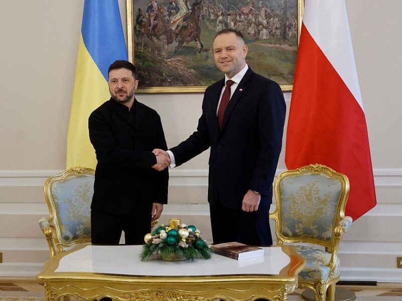 Зеленський вперше зустрівся з Навроцьким