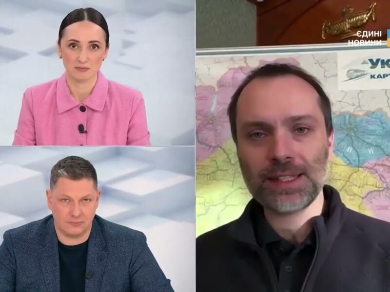 Вагони незламності, обіди та тепло: як допомагають пасажирам | Олександр Перцовський