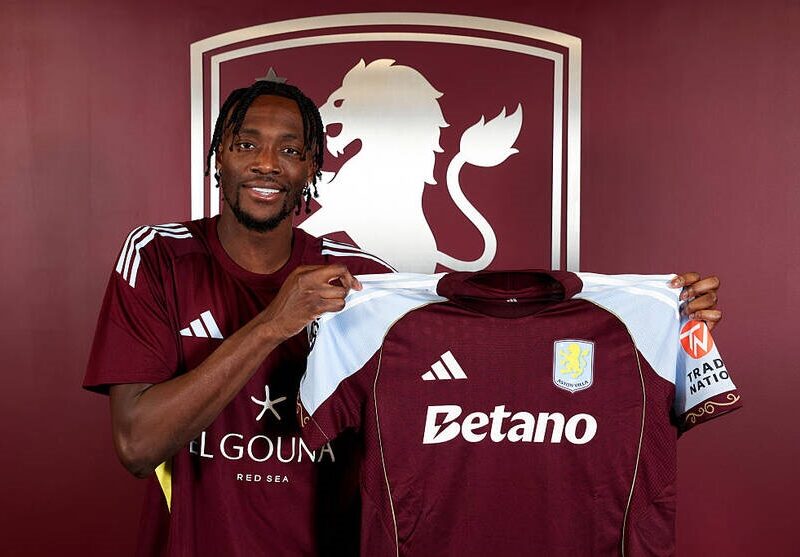 Астон Вілла повернула до складу нападника збірної Англії