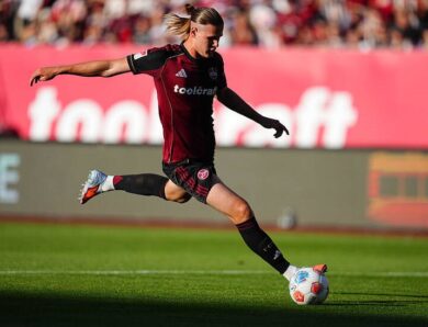 Баєр повертає українського форварда з оренди