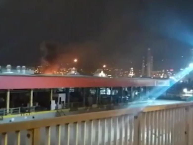 Біля Стамбула стався вибух на НПЗ