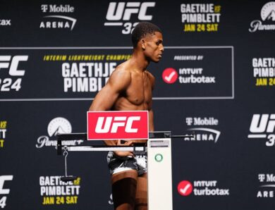 Борець UFC зійшов із ваг і простерся плазом