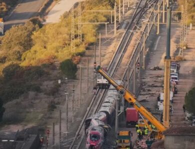 Четверта аварія за тиждень: в Іспанії поїзд зіткнувся з краном