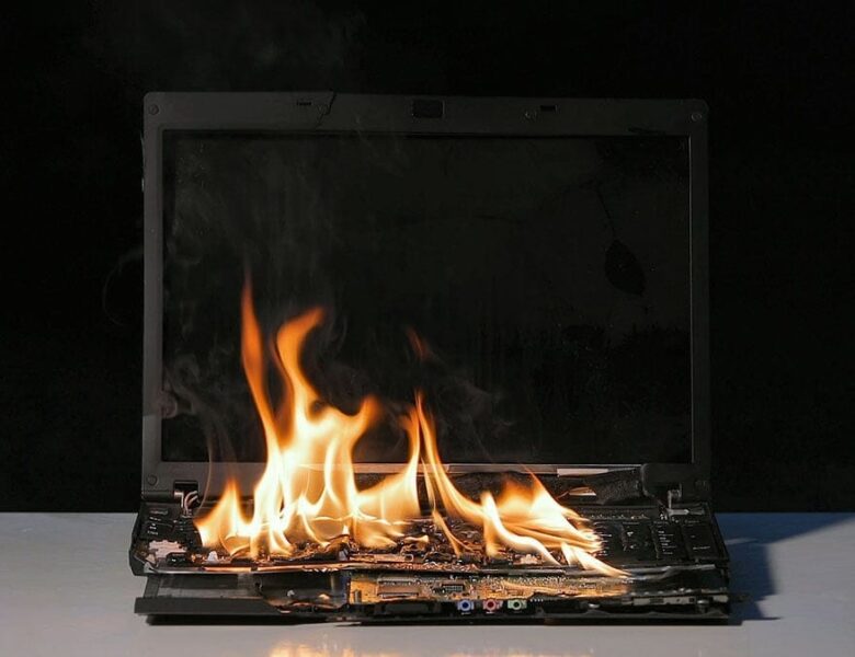 Чому перегрівається ноутбук та як цьому запобігти