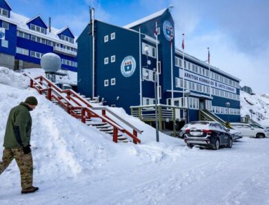 Данія і Швеція відправили військових в Гренландію на тлі погроз Трампа