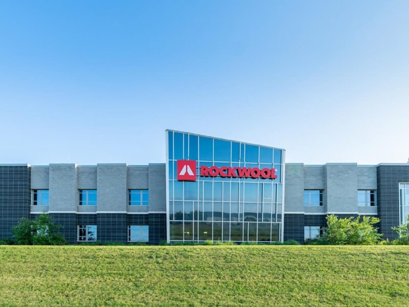 Данська компанія Rockwool заявила, що РФ захопила чотири її заводи